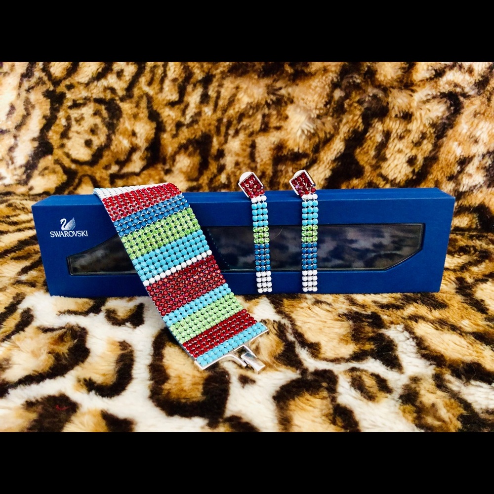 Swarovski Crystal Bracelet & Earring set
